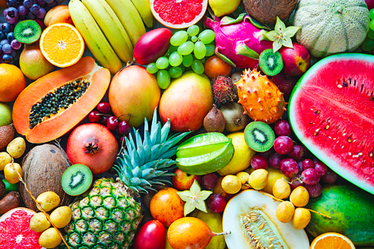 7 Buah dengan Manfaat Kesehatan yang Jarang Diketahui